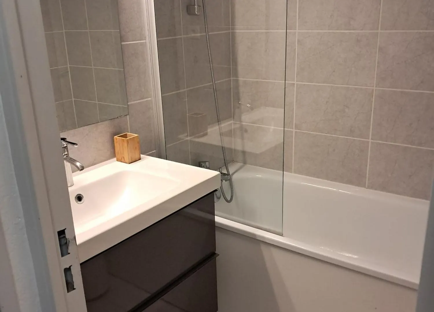 Les Jonquieres A Gassin, Avec Piscine Collective 26 Apartment